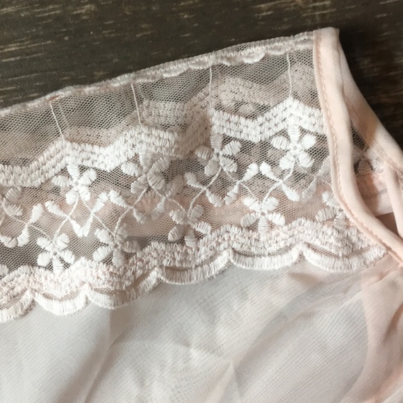 GORGEOUS Pink Blouse - Picture 2 of 3